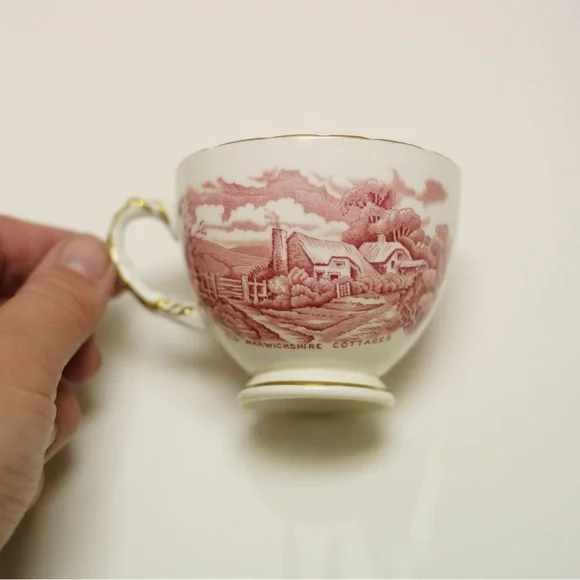 Vintage Sutherland HM Bone China Tea Cup & Saucer Set England Made - Picture 1 of 4